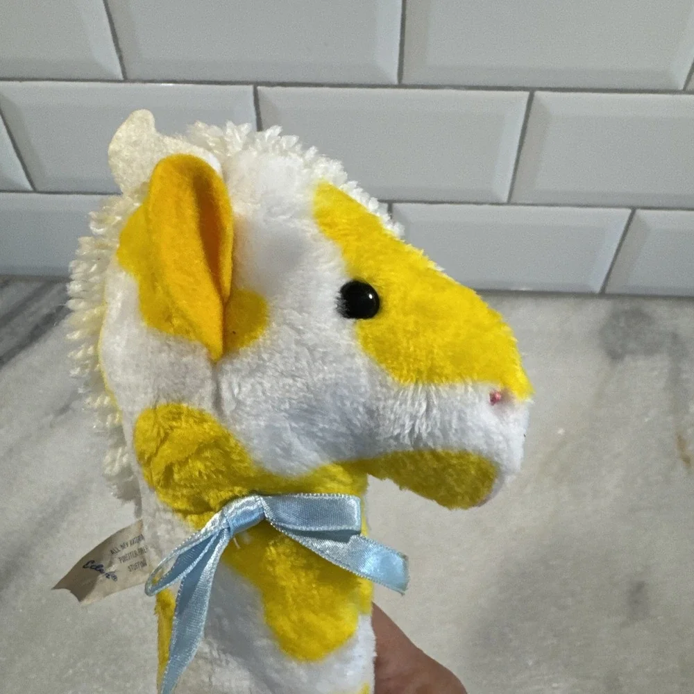 Vintage 1980's Eden‎ Giraffe Plush Rattle